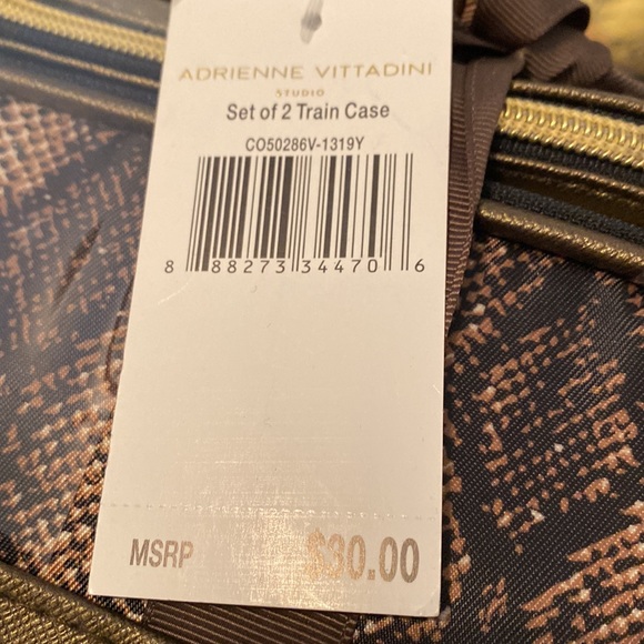 ADRIENNE VITTADINI STUDIO COSMETIC BAG SET - Picture 2 of 2